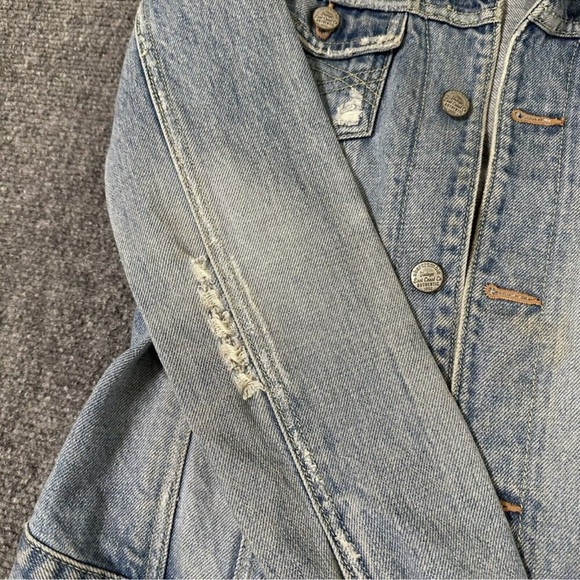 Abercrombie Vintage Denim Jacket Womens Small- Definitely fits like an XS! - Picture 3 of 8